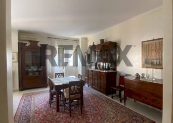 Sala da pranzo - Trilocale via Attilio Gisotti
 
43, Trani - foto 5