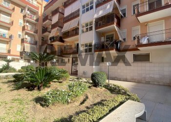 Edificio all\'aperto - Trilocale via Attilio Gisotti
 
43, Trani - foto 19