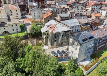 Edificio all\'aperto - Trilocale Via Valle delle Messi
 
21, Ponte di Legno - foto 9