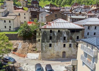 Edificio all\'aperto - Trilocale Via Valle delle Messi
 
21, Ponte di Legno - foto 12