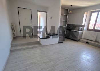 Stanza vuota - Three-room apartment vicolo trento
9, Capriate San Gervasio - photo 3