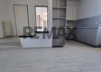 Stanza vuota - Three-room apartment vicolo trento
9, Capriate San Gervasio - photo 4