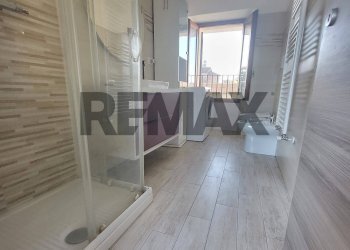 Bagno - Three-room apartment vicolo trento
9, Capriate San Gervasio - photo 9