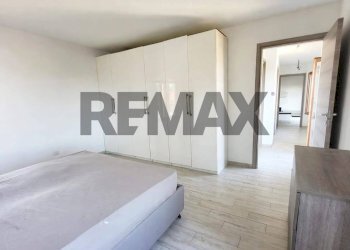 Camera / camera da letto - Three-room apartment vicolo trento
9, Capriate San Gervasio - photo 15