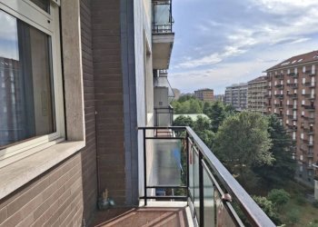 Balcone - Trilocale corso Traiano, 68/3, Torino (zona Lingotto) - foto 14