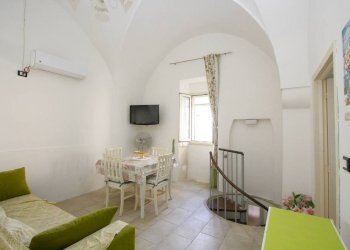 Salone - Casa indipendente via Arcivescovo Zezza, Ruffano - foto 1