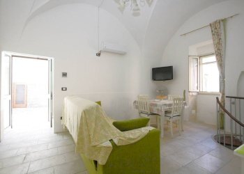 Salone - Casa indipendente via Arcivescovo Zezza, Ruffano - foto 4