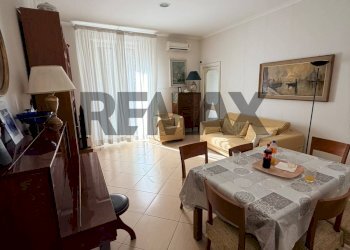 Sala da pranzo - Quadrilocale Via Santa Lucia
 
133, Napoli - foto 13