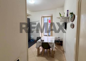 Sala da pranzo - Quadrilocale Via Santa Lucia
 
133, Napoli - foto 19
