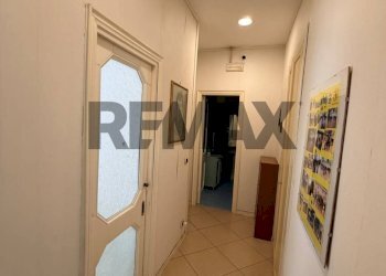 Hall / corridoio - Quadrilocale Via Santa Lucia
 
133, Napoli - foto 29