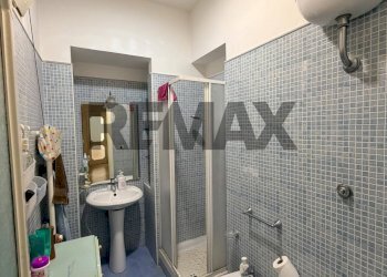 Bagno - Quadrilocale Via Santa Lucia
 
133, Napoli - foto 32