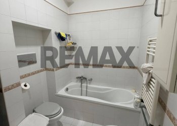 Bagno - Quadrilocale Via Santa Lucia
 
133, Napoli - foto 36