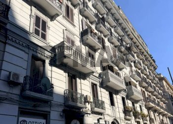 Edificio all\'aperto - Quadrilocale Via Santa Lucia
 
133, Napoli - foto 37