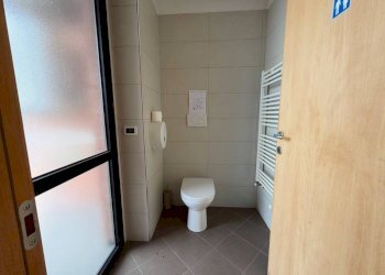 Bagno - Ufficio strada Comunale di Bertolla, 2, Torino (zona Bertolla) - foto 16