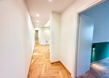 Corridoio - Trilocale viale Villini Rollino, Genova (zona Sestri Ponente) - foto 7