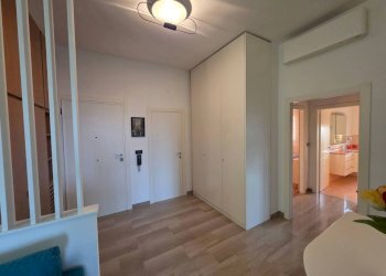 Ingresso - Trilocale via Spina, 1, Bologna (zona Mazzini) - foto 3