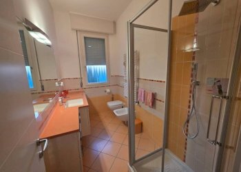 Bagno - Trilocale via Spina, 1, Bologna (zona Mazzini) - foto 40