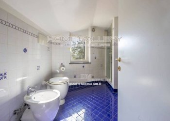 Bagno - Three-room apartment via Superiore Ravina, Genova (neighborhood Nervi) - photo 16