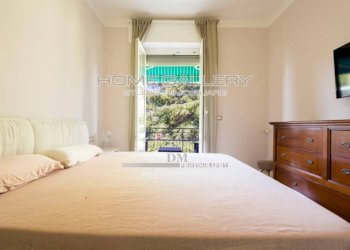 Camera da letto - Quadrilocale via Simone Schiaffino, Genova (zona Quarto) - foto 10
