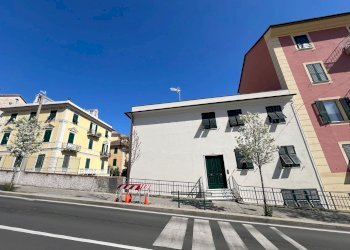 vista - Bilocale Carlo Canepa
 
7, Genova - foto 25