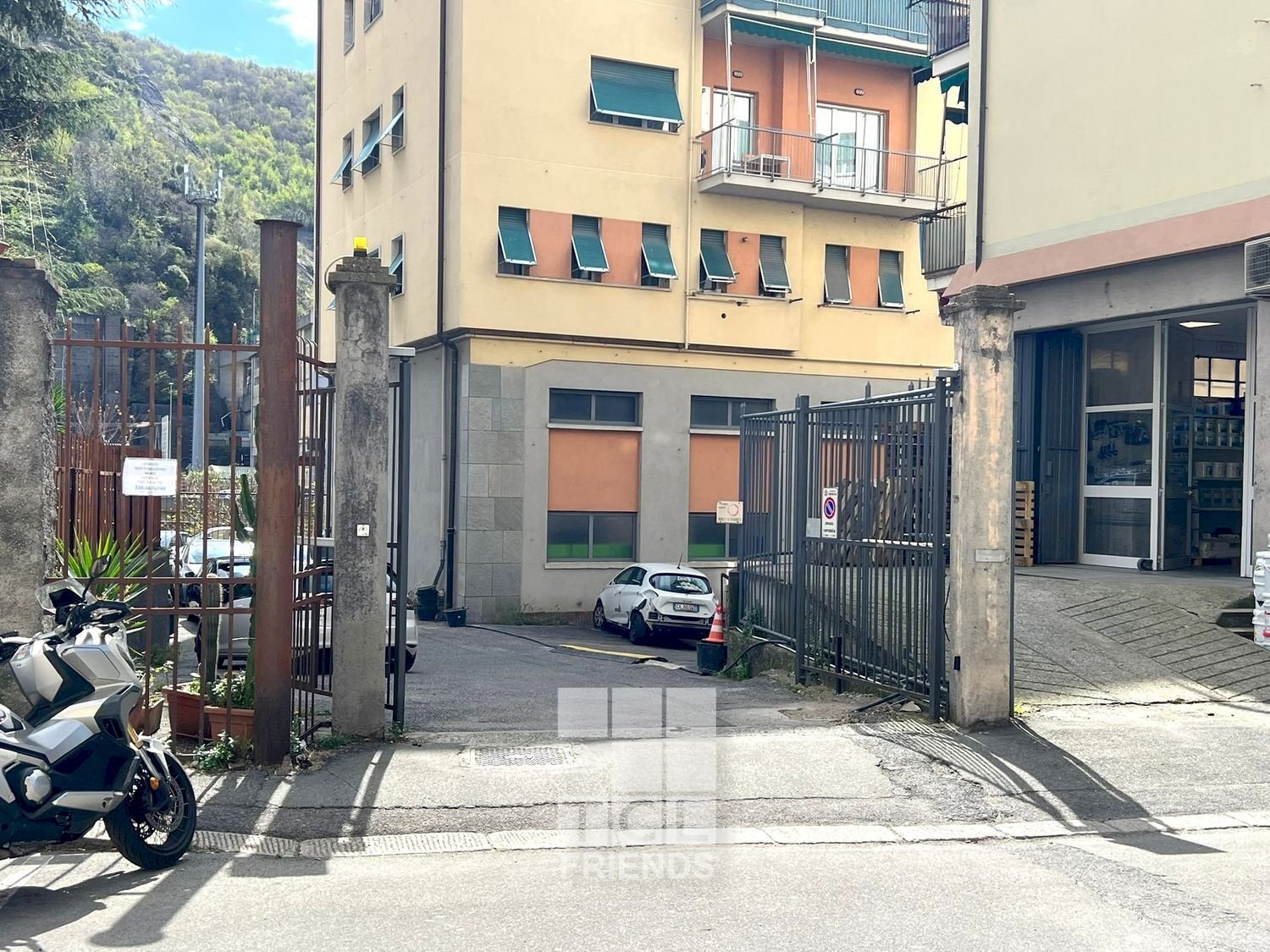 vista - Box Molassana
 
11, Genova - foto 1