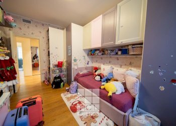 camera da letto - Appartamento alla Torre dell'Amore
 
20A, Genova - foto 16