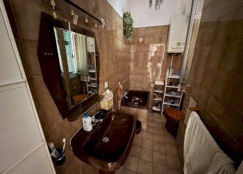 Bagno - Trilocale via Camillo Vianson, 10a, Genova (zona Pegli) - foto 12