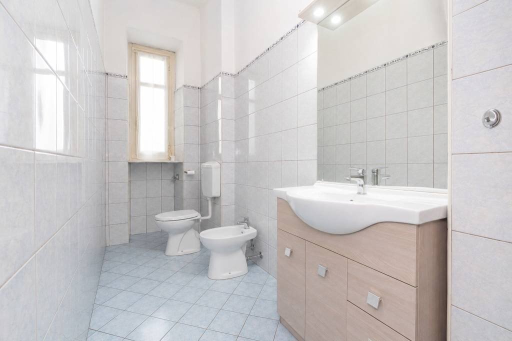 Bagno - Two-room apartment via Chiesa della Salute, Torino (neighborhood Borgo Vittoria) - photo 2