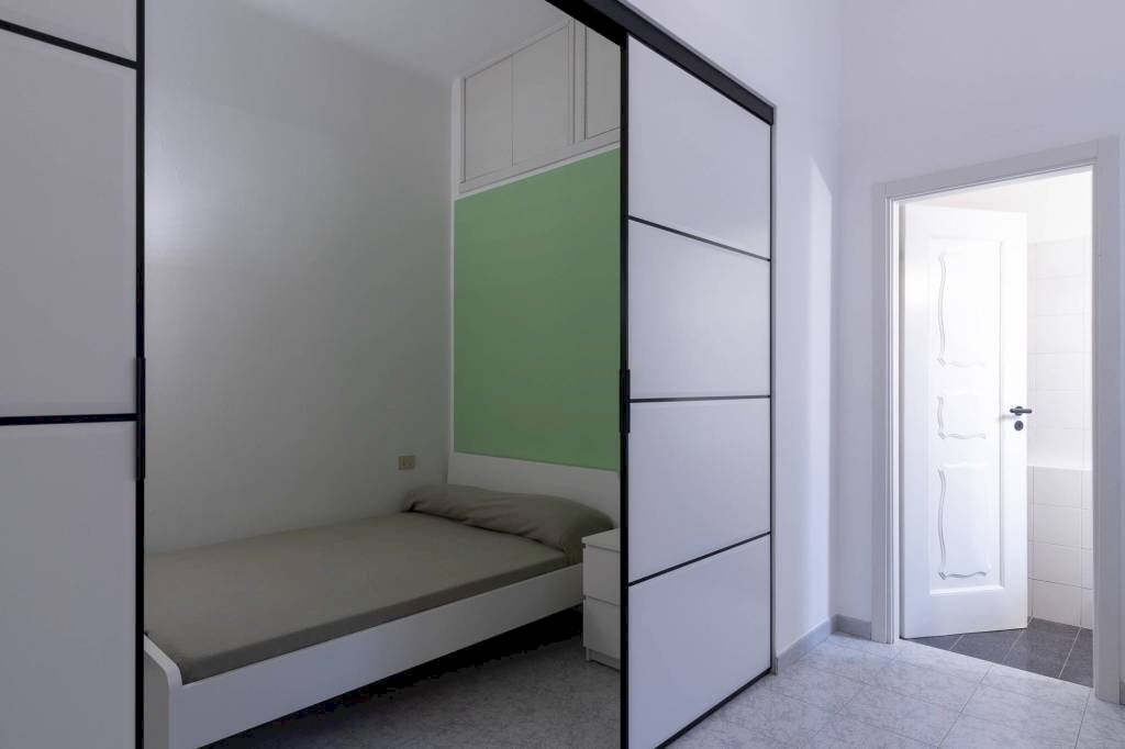 Camera da letto - Appartamento via Volvinio, 39, Milano - foto 3