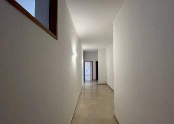 Corridoio - Quadrilocale via Francesco Baracca, Bologna (zona Saffi) - foto 10