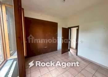Camera da letto - Bilocale via Lauretana Sud, 78, Torrita di Siena - foto 12