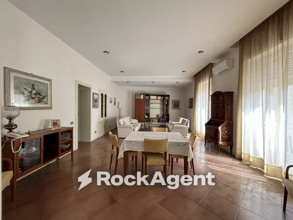 Salone - Quadrilocale via Alessandro Manzoni, 79, Agrigento - foto 2