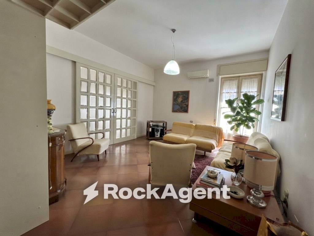 Salone - Quadrilocale via Alessandro Manzoni, 79, Agrigento - foto 3
