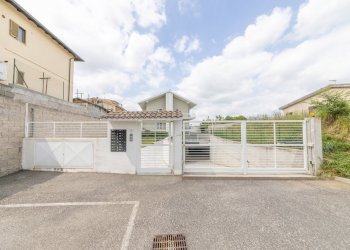 44.jpg - Appartamento Via San Martino, Monterotondo - foto 29