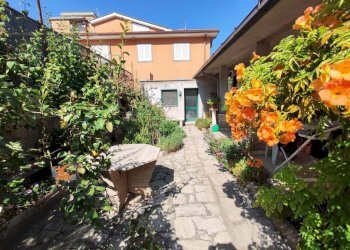 800881872_1717382146046648_8915728466779603454_n - Villa Via Calabria 3, Guidonia Montecelio - foto 2