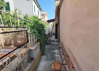 801045645_1456188149672140_6864903904006947935_n - Villa Via Calabria 3, Guidonia Montecelio - foto 10