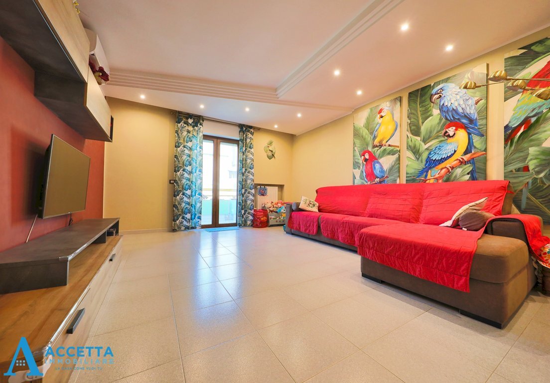 Soggiorno - Quadrilocale Via Anello di San Cataldo 7, Taranto - foto 1