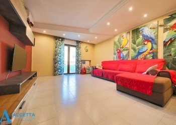 Soggiorno - Quadrilocale Via Anello di San Cataldo 7, Taranto - foto 1
