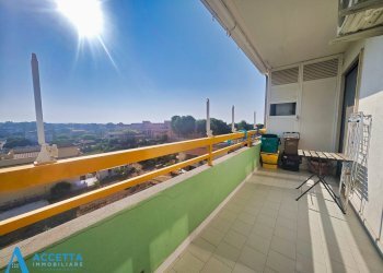 Balcone - Quadrilocale Via Anello di San Cataldo 7, Taranto - foto 11