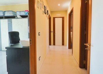 Corridoio - Quadrilocale Via Anello di San Cataldo 7, Taranto - foto 13