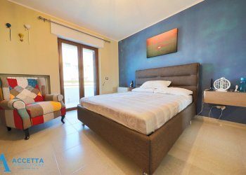 Camera da letto - Quadrilocale Via Anello di San Cataldo 7, Taranto - foto 15