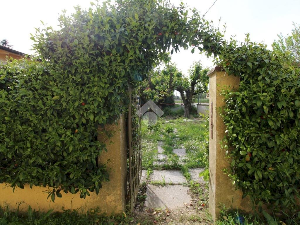 Semi-detached house Via Valle, Galliera - photo 3