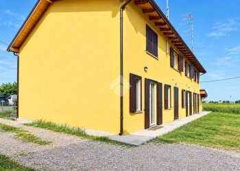 Semi-detached house Via Valle, Galliera - photo 1