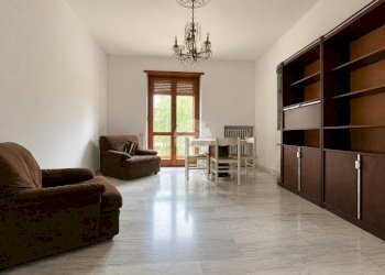 Four-room apartment Via alcide de gasperi, Ivrea - photo 6