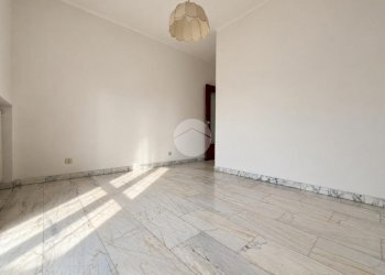 Four-room apartment Via alcide de gasperi, Ivrea - photo 12