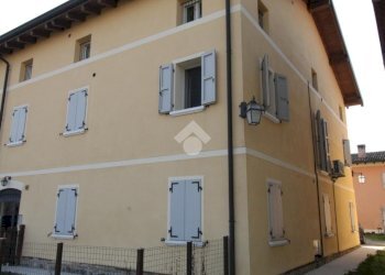 Bilocale Via Canale, Casalgrande - foto 1