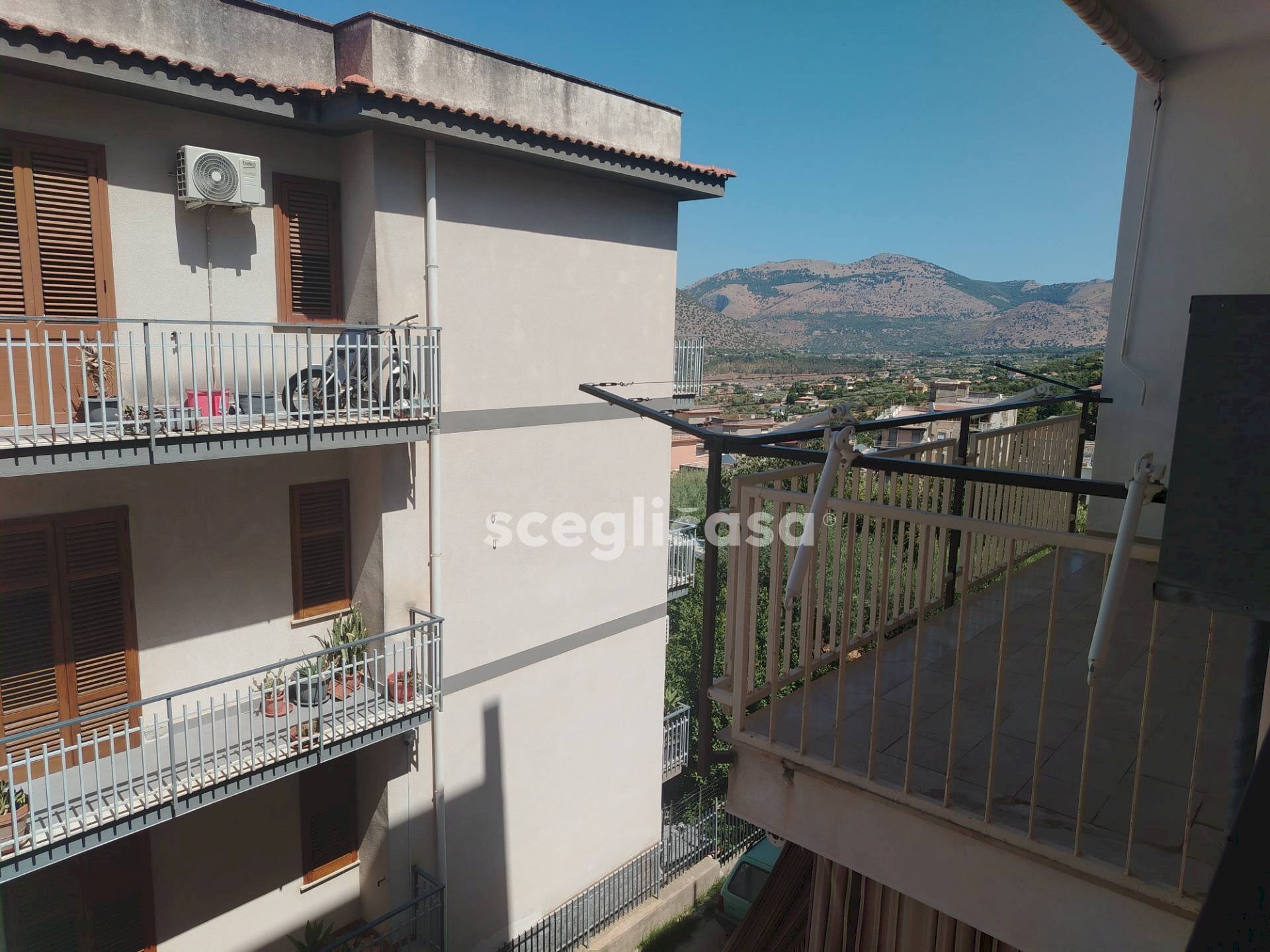Foto 1 - Appartamento Via Vulcano
 
5, Carini - foto 1