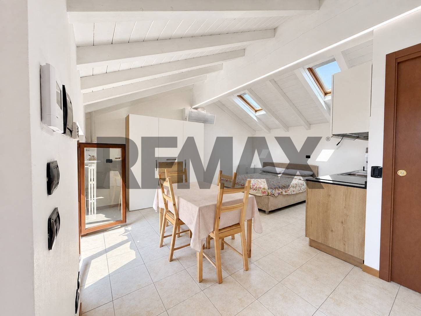 Sala da pranzo - One-room apartment Via Col di Lana
 
10/B, Seveso - photo 1