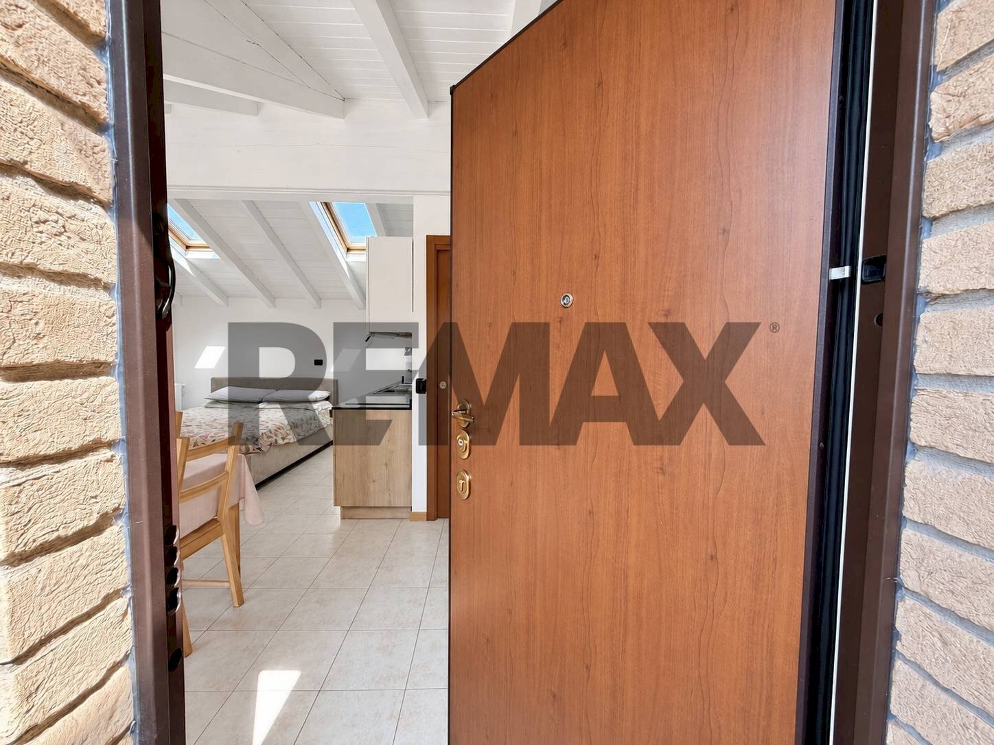Hall / corridoio - One-room apartment Via Col di Lana
10/B, Seveso - photo 2