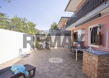 Terrazza - Trilocale Via Lucca
 
7, San Giovanni la Punta - foto 6